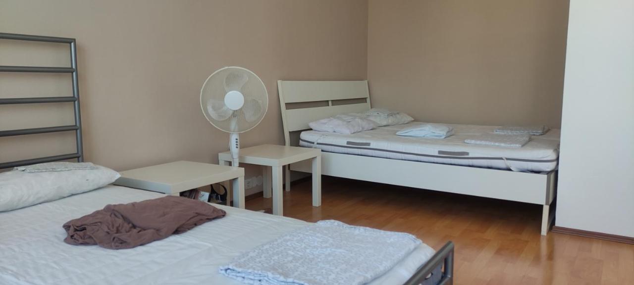 Affordable Studio Near City Center Відень Екстер'єр фото
