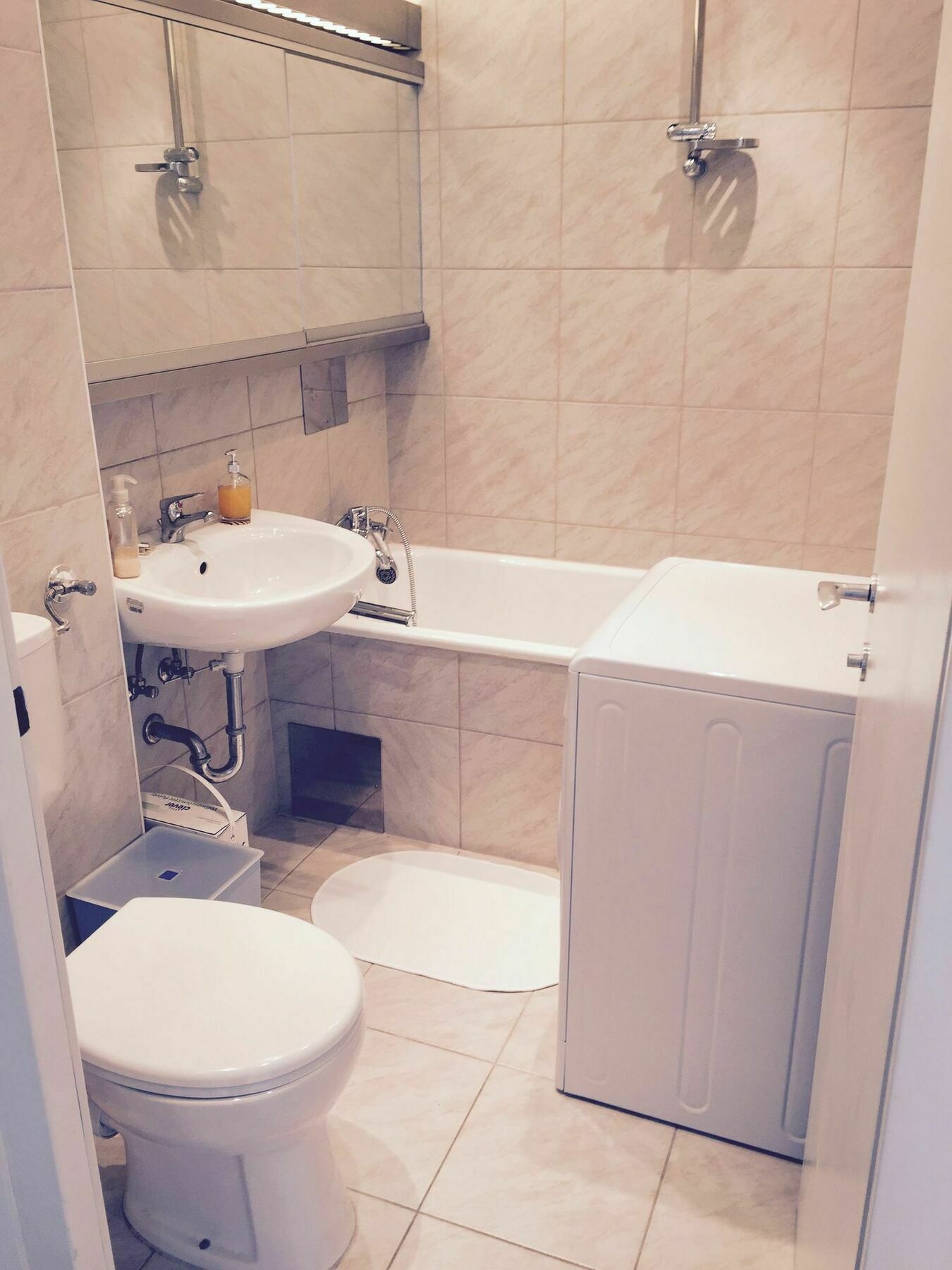 Affordable Studio Near City Center Відень Екстер'єр фото